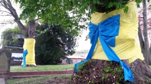 65 60 Norton dressed tree trunks